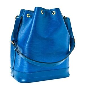 Authentic LOUIS VUITTON Epi Noe Shoulder Bag Toledo color Blue, excl used condit